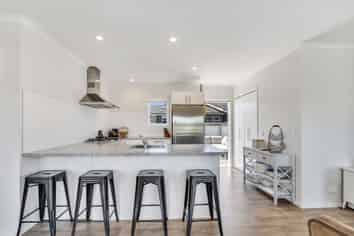 147 The Fairway, Matarangi