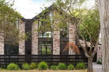 45 Eveleyn Couzins Avenue, Richmond