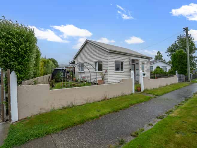 32 Oakland Street, Mataura