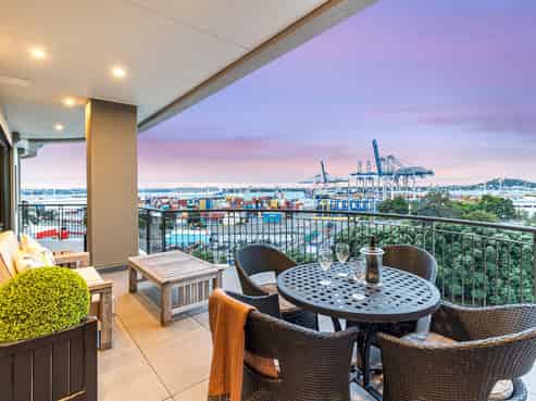 6B/118 Gladstone Road, Parnell