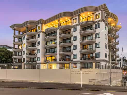 6B/118 Gladstone Road, Parnell