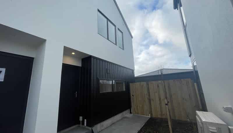 8/49 Mclean Street , Linwood