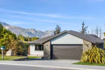 82 Nichol Street, Lake Hawea
