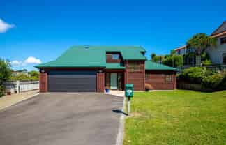 2A Navigation Drive, Whitby