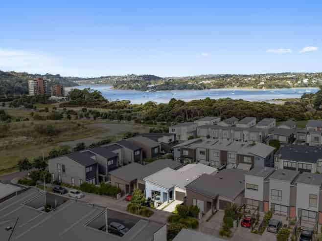 17 Chaffinch Road, Hobsonville