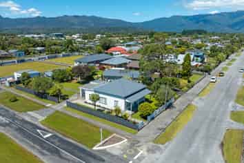 133 Russell Street, Westport