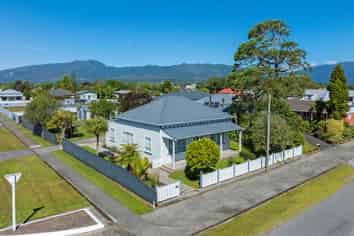 133 Russell Street, Westport