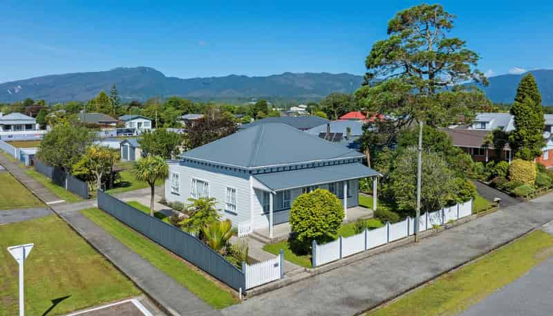 133 Russell Street, Westport