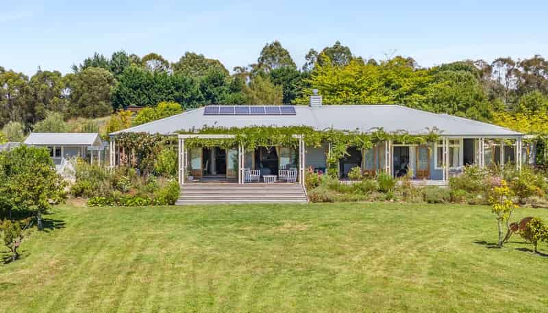 364 The Coastal Highway, REDWOOD VALLEY