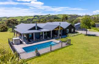 575 Blue Rock Road, Martinborough