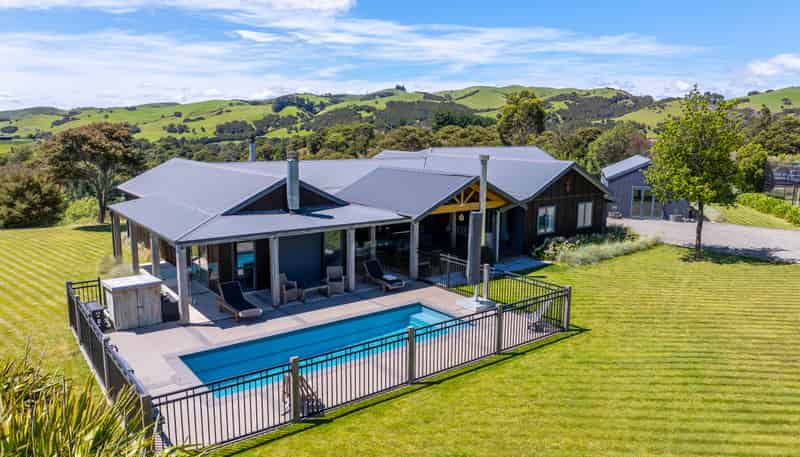 575 Blue Rock Road, Martinborough