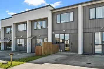 10 Stroom Street, Flat Bush