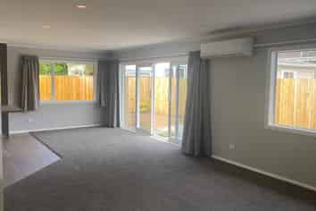 3A Viscount Place, West End