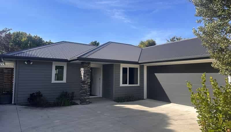 3A Viscount Place, West End