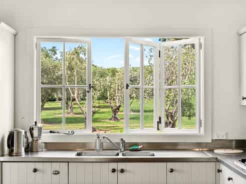 5/239 Lake Ferry Road, Martinborough