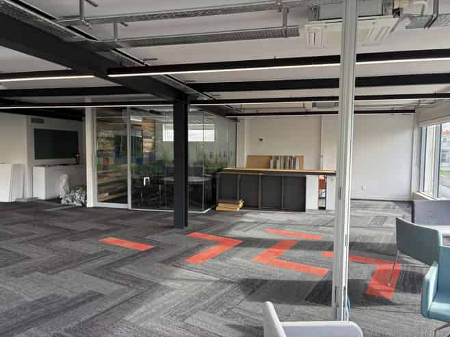 Landmark Takapuna Office with Parking