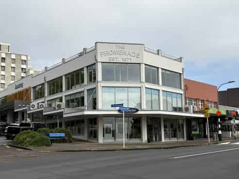 Landmark Takapuna Office with Parking