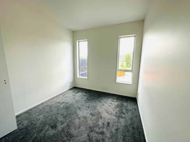 12B Vintage Drive, Henderson