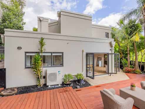 25B Kurahaupo Street, Orakei