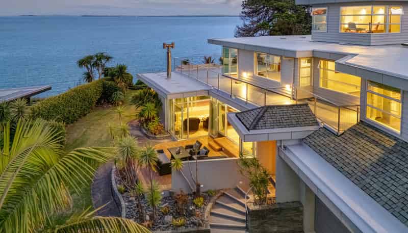 859 Whangaparaoa Road, Manly