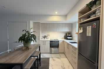 10/12 Freyberg Avenue, Riccarton