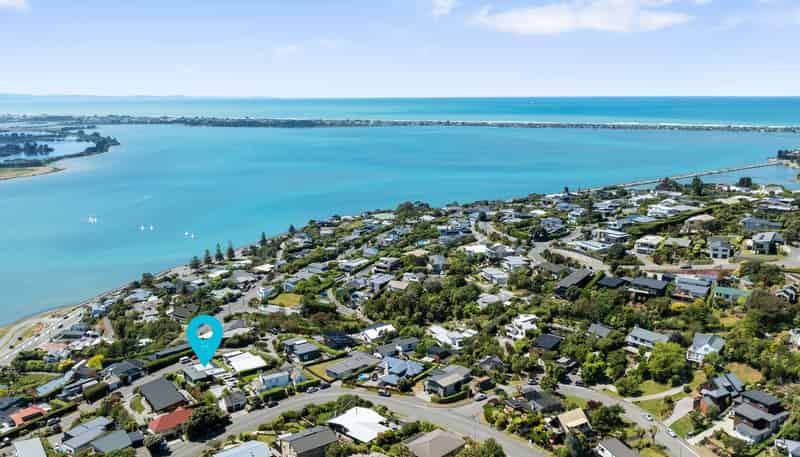 63 Te Awakura Terrace, Mount Pleasant