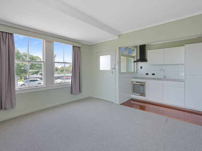 2/14 Athens Road, Onehunga