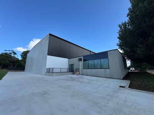 New A Grade Warehouse Available in March