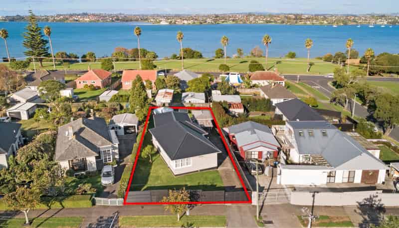 20 Pirangi Street, Point England