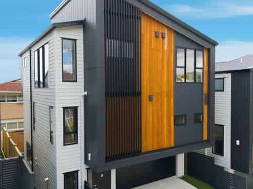 7B Cruickshank Crescent, Meadowbank