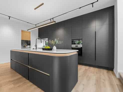 7B Cruickshank Crescent, Meadowbank