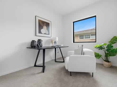 7B Cruickshank Crescent, Meadowbank
