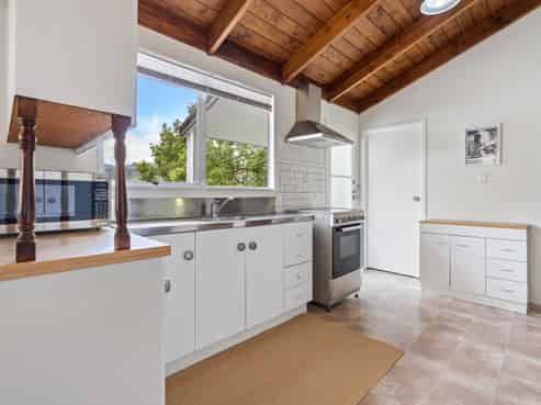 77 Hilltop Avenue, Morningside