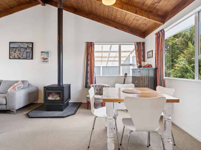 77 Hilltop Avenue, Morningside