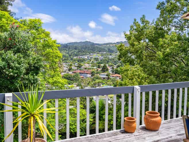 77 Hilltop Avenue, Morningside