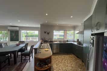 2 Manukaka Heights, Hurdon