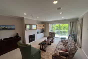 2 Manukaka Heights, Hurdon