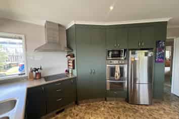 2 Manukaka Heights, Hurdon