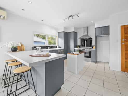 12 Saunders Road, Allenton