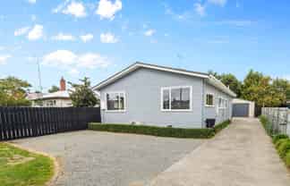 12 Saunders Road, Allenton