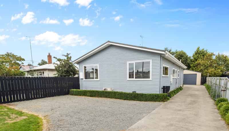 12 Saunders Road, Allenton