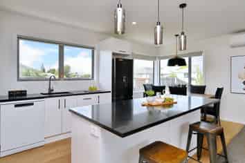 25 Dunstan Crescent, HORNBY