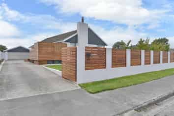 25 Dunstan Crescent, HORNBY