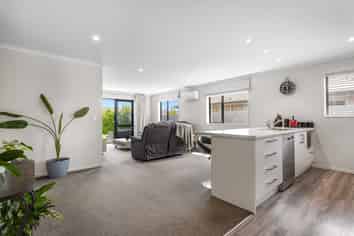 10 Reins Lane, Yaldhurst