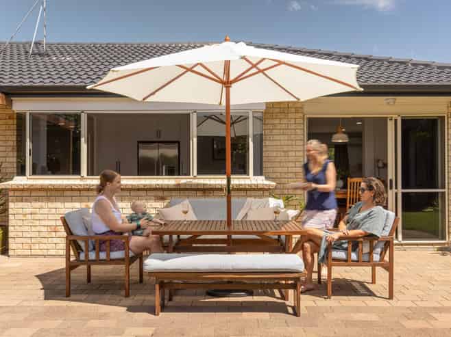 8 Hudson Grove, Papamoa