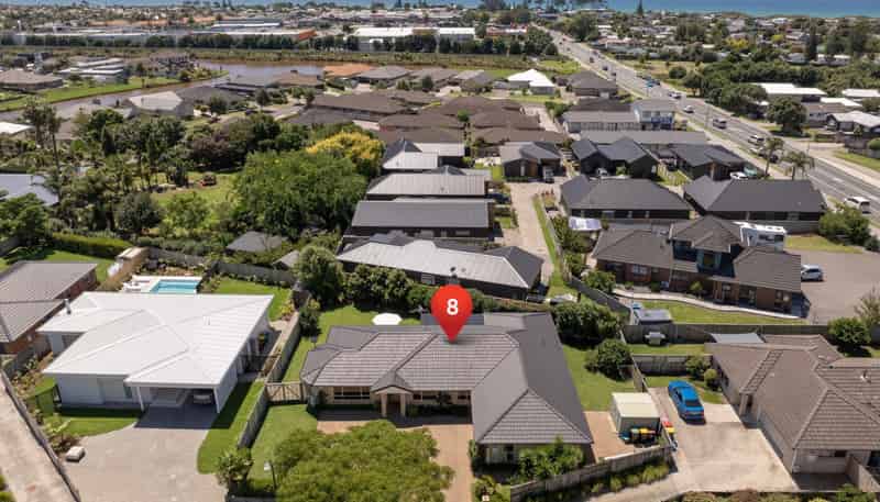 8 Hudson Grove, Papamoa