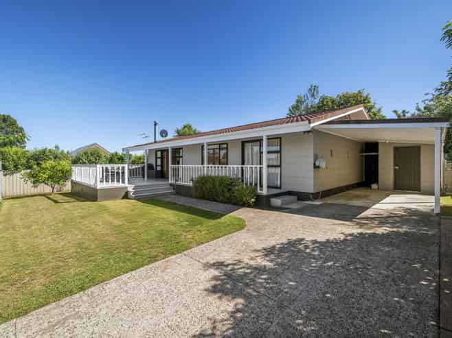 2/62 Shepherd Road, Waipahihi