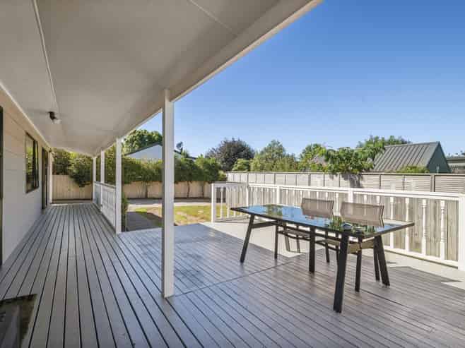 2/62 Shepherd Road, Waipahihi
