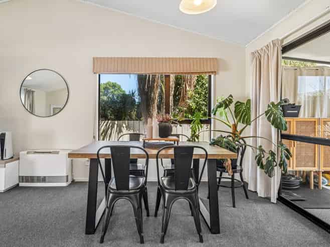 2/62 Shepherd Road, Waipahihi