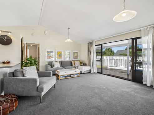 2/62 Shepherd Road, Waipahihi